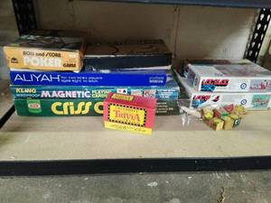 lot 336 image: Collection of Vintage Games