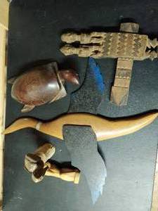 lot 341 image: Collection of Wood Dcor