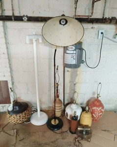 lot 345 image: Collection of Vintage Lamps