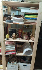lot 360 image: Contents Of Shelves