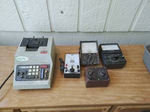 lot 416 image: Collection of Vintage Electronic Equipment