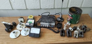 lot 422 image: Collection of Vintage Electronics & Collectibles