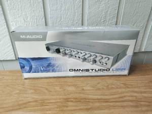 lot 447 image: Omnistudio Complete USB Mobile Recording Solution