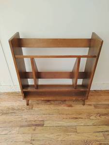 lot 450 image: Vintage RecordBook Shelf