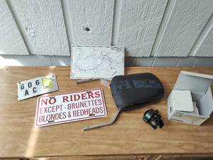 lot 452 image: Collection of Misc. Outdoor Items