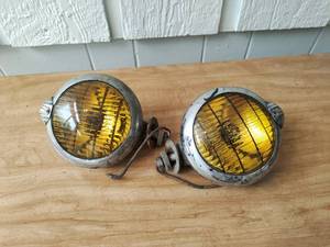 lot 458 image: Vintage Fog Lamps by Unity Mfg.