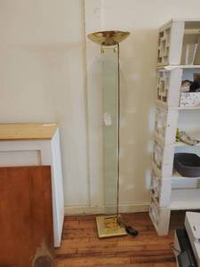 lot 469 image: Vintage Floor Lamp