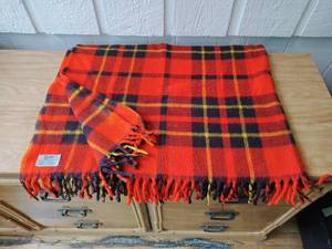 lot 205 image: Vintage Faribo Plaid Wool Blanket