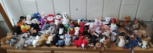 lot 208 image: Huge Collection of Beanie Babies