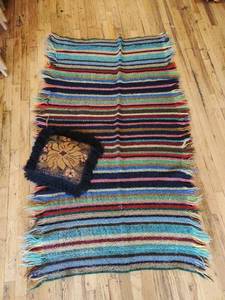 lot 216 image: Vintage Blanket & Pillow