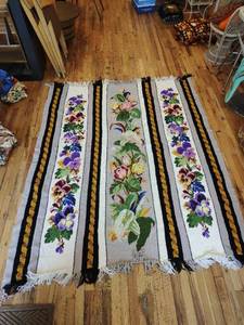 lot 219 image: Two Blankets