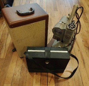 lot 231 image: Vintage Keystone Regal K-109 Projector & Yashica Super-50 Video Camera