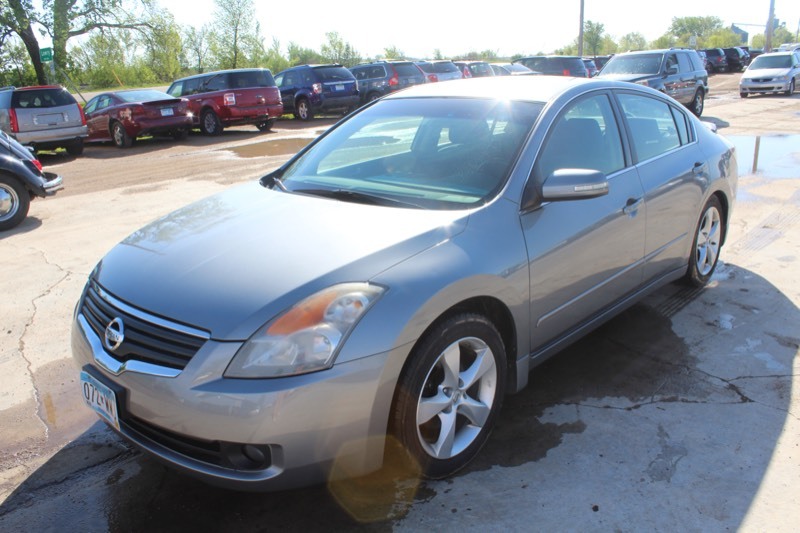 2028 MN AUTO AUCTIONS THURSDAY NIGHT NO RESERVE SALE TC Metro