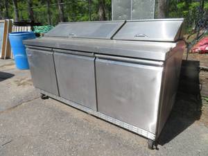 ASCEND COMMERCIAL PREP REFRIGERATION UNIT