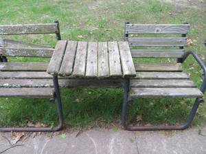 LAWN TABLE AND CHAIR SET NEEDS A LITTLE TLC