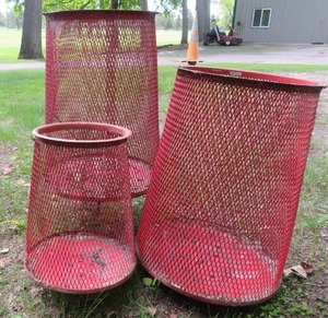 METAL MESH GARBAGE CANS
