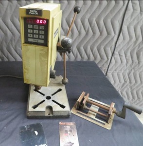 BLACK AND DECKER ELECTRONIC COMPUTER CONTROLLED DRILL PRESS