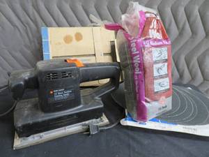 B&D DUSTLESS FINISHING SANDER PLUS