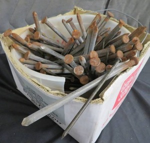 8 12 NAILS  6 NAILS