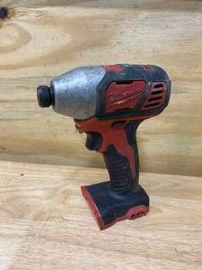 lot 14 image: MILWAUKEE M18 18-Volt Lithium-Ion Cordless 14 in. Hex Impact Driver (Tool-Only)