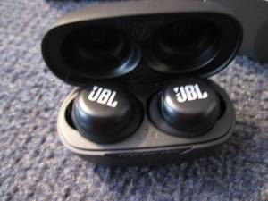 JBL Live Free NC TWS Noise-Cancell...