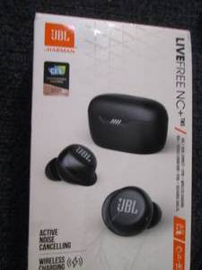 JBL Live Free NC TWS Noise-Cancell...