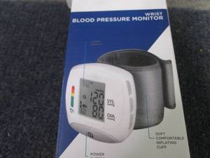 Vivitar Wrist Blood Pressure Monito...