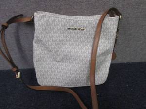 Michael Kors Jet Set Travel Signatu...