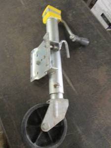 trailer jack with wheel ...