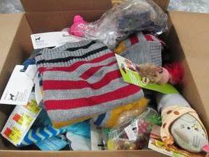 box of dog and cat items ...