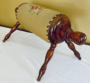 lot 73 image: Vintage Round Foot Rest with Beautiful Needlework