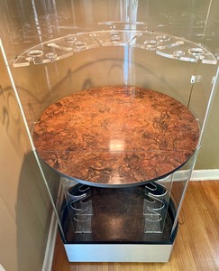 lot 3 image: Cool Vintage Cylindrical Illuminated Cocktail Bar Cabinet