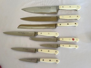 lot 99 image: Block Set of Wusthof Knives