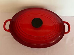 lot 96 image: LeCreuset Covered Casserole Baking Dish (27)