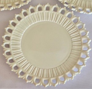 lot 152 image: 6 Ornate Milk Glass Plates