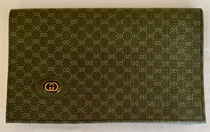 lot 161 image: Gucci Clutch and Wallet