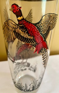 lot 242 image: Vintage Hazel Atlas Peasant Cocktail Shaker
