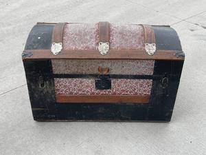 Vintage Trunk with Key