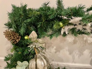 Fun Square Shaped Christmas Wreath