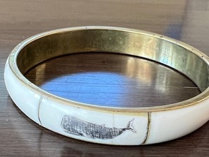 Lovely Bangle Scrimshaw Bracelet with Whale Design
