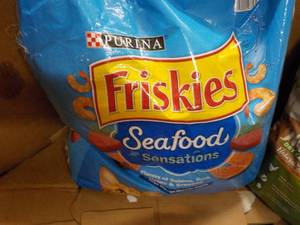 lot 9 image: 30 lb. Bag Purina Friskies Cat Food...