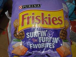 lot 10 image: Partial Bag Purina Friskies 30 lb. ...