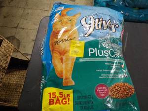 lot 17 image: 9 Lives Plus Care Cat Food- damaged...