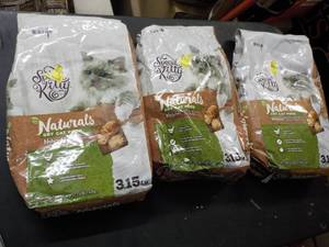 lot 32 image: 3 Bags Special Kitty Cat Food...