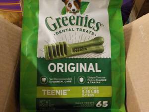 lot 57 image: Case of 6 - 18 oz Bags Greenies Den...