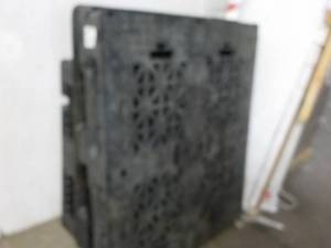 lot 171 image: 3 plastic Pallets...