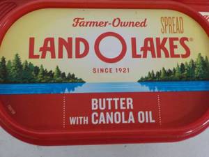 lot 268 image: 3 - 24 oz Tubs Land O Lakes Butter ...