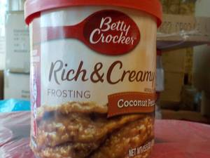 lot 300 image: 2 - 8 packs Betty Crocker Coconut P...
