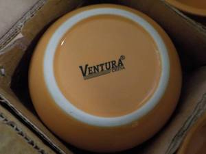 lot 351 image: Case of 24 Ventura Peach Ceramic So...