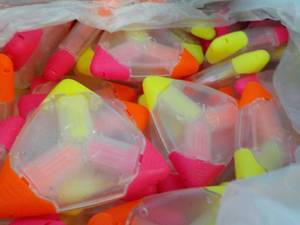 lot 355 image: Box of 300 Triangular Highlighters...